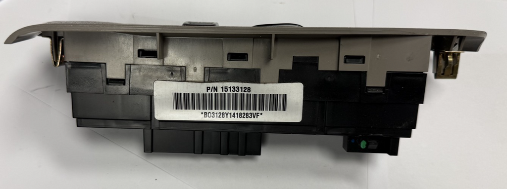 2002-2005 Chevrolet Trailblazer Power Window Switch Passenger Side 15133128