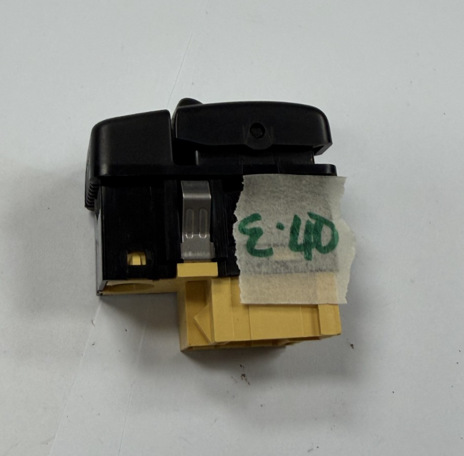 Sun Roof Control Switch Button 9128266 94W19V fits 1994-1998 Volvo 940 960 V90