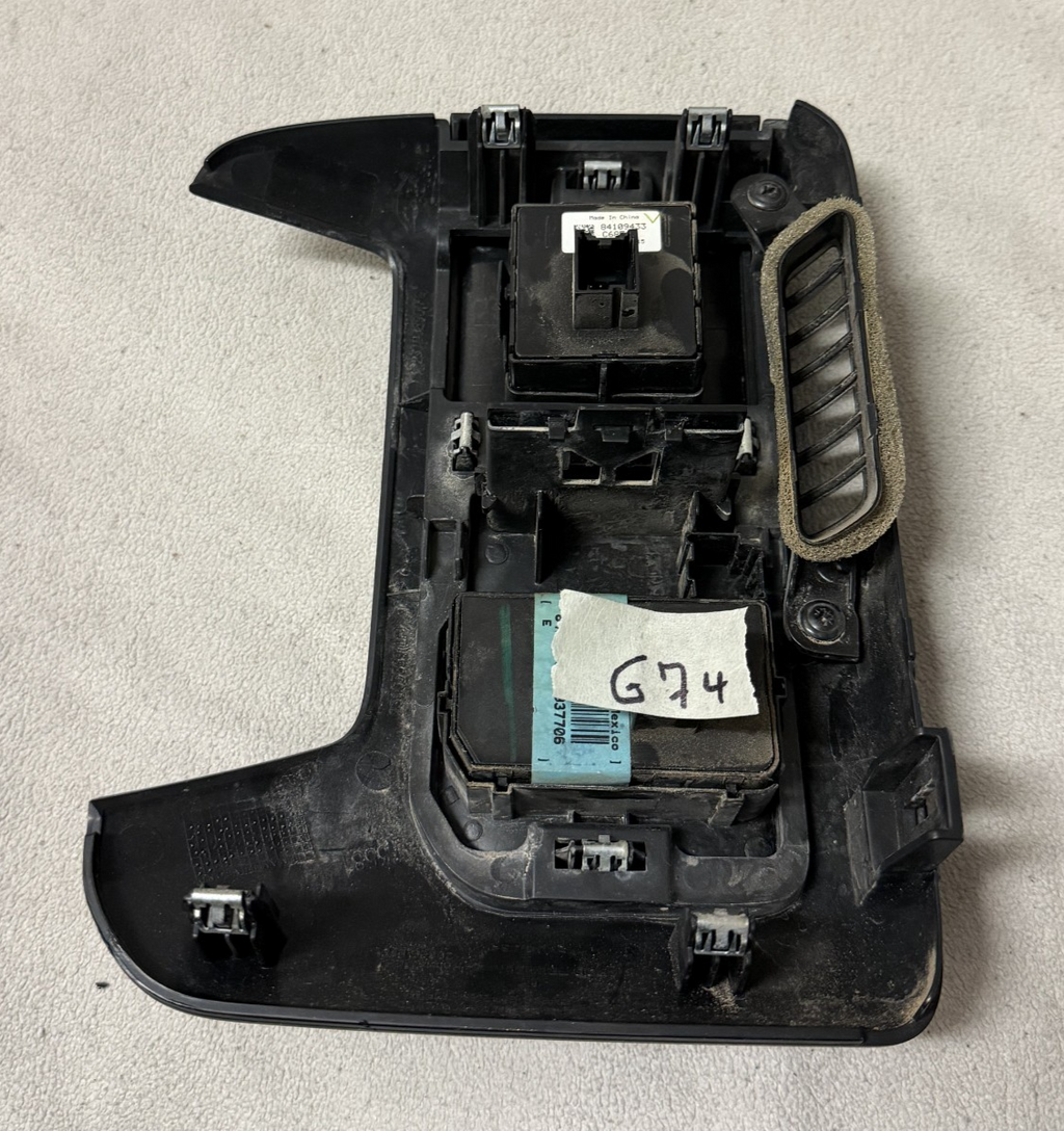 2014-2019 Silverado Sierra HeadLight Lamp Trailer Brake Switch 84109433 Black