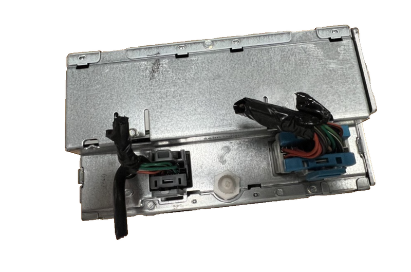 2003-2006 Chevrolet Silverado 6 Disc Changer AM FM Radio Stereo CD Player OEM