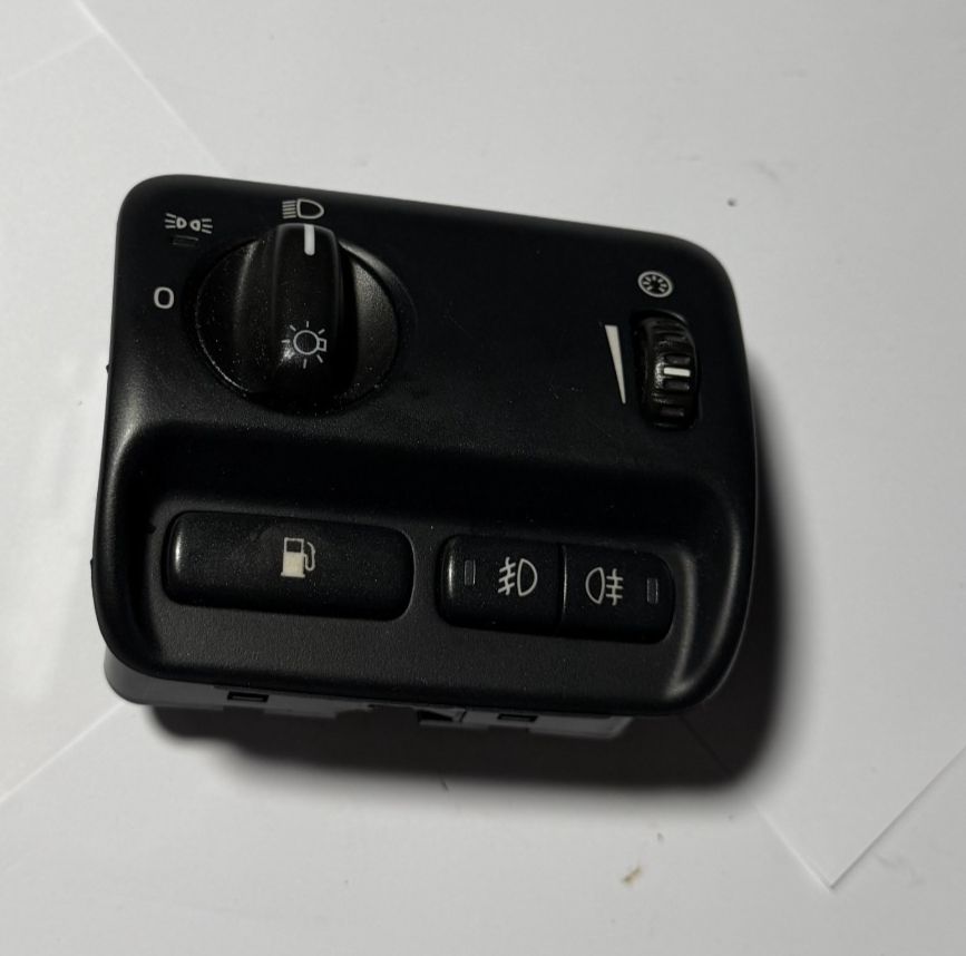 2004 2005 Volvo S80 Headlight Fuel Fog Light Control Switch 8691747 Black