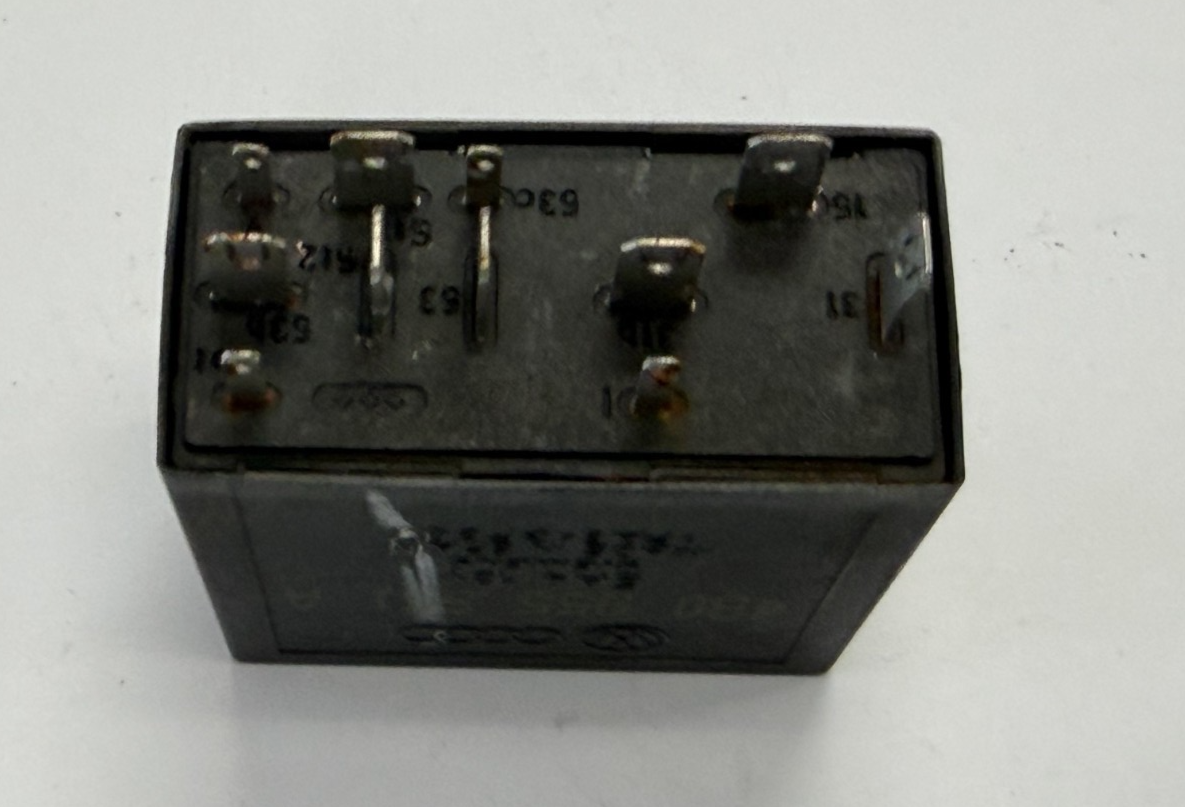 Wiper Relay 4B0 955 531 A, 5WK10430B fits Volkswagen Audi Jetta Golf GTI by Volkswagen Audi
