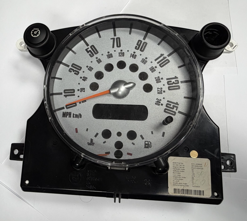 2002-2006 Mini Cooper S R53 Speedometer Instrutment Guage Cluster 67379411