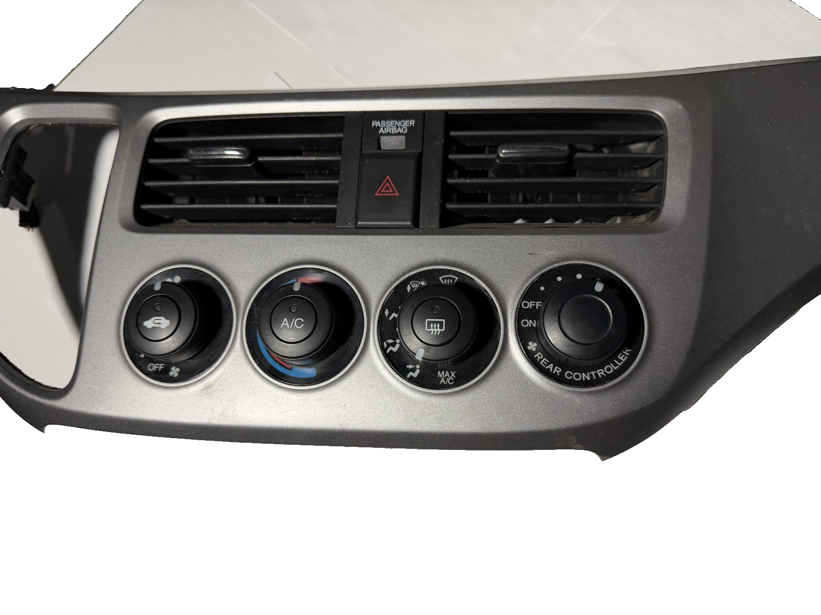 2005-2010 Honda Odyssey Manual Climate Control with Dash Trim Bezel Assy