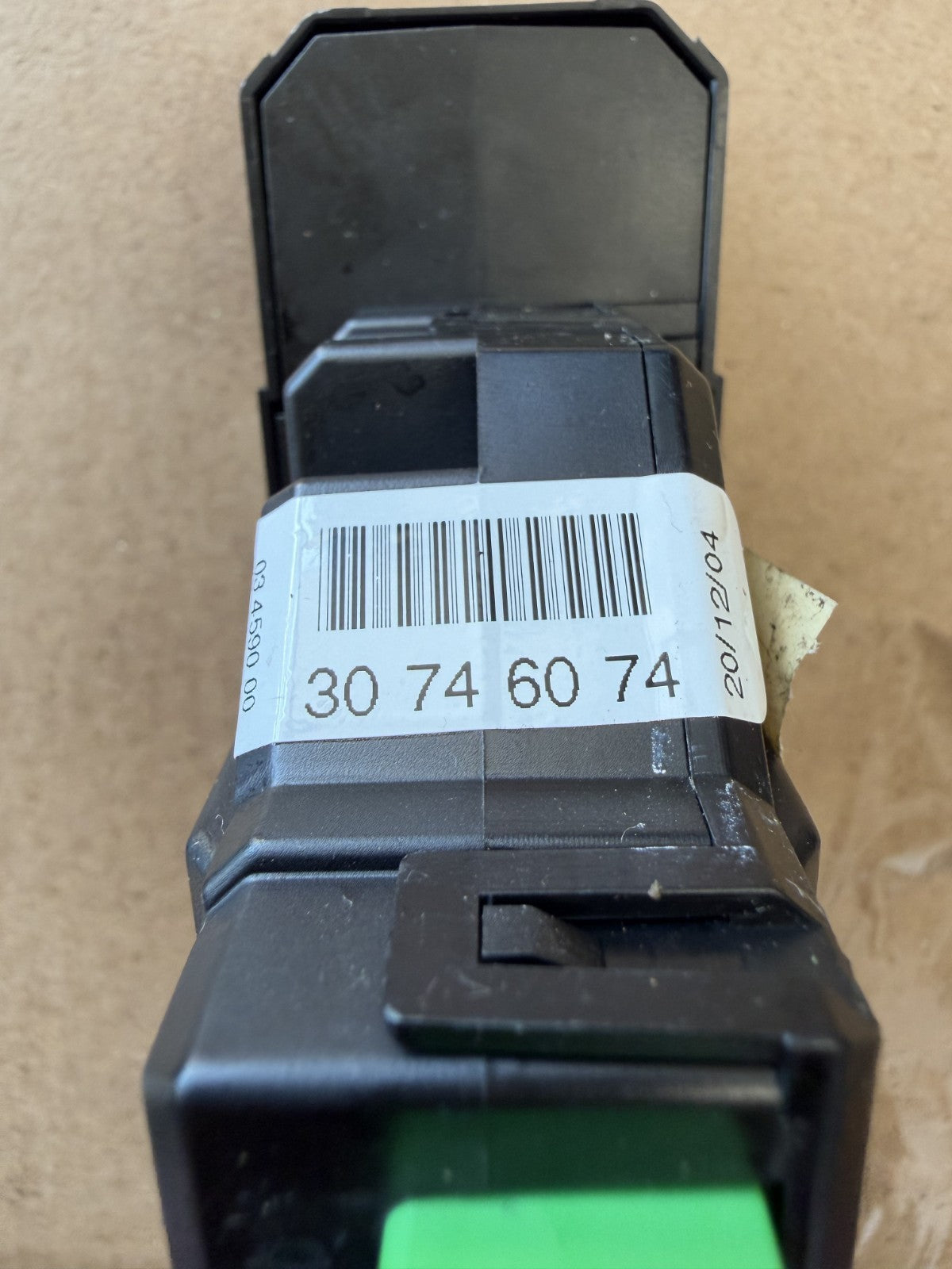 Master Window Switch Left LH Driver Side 09193383, 9401804 fits 02-08 Volvo S60