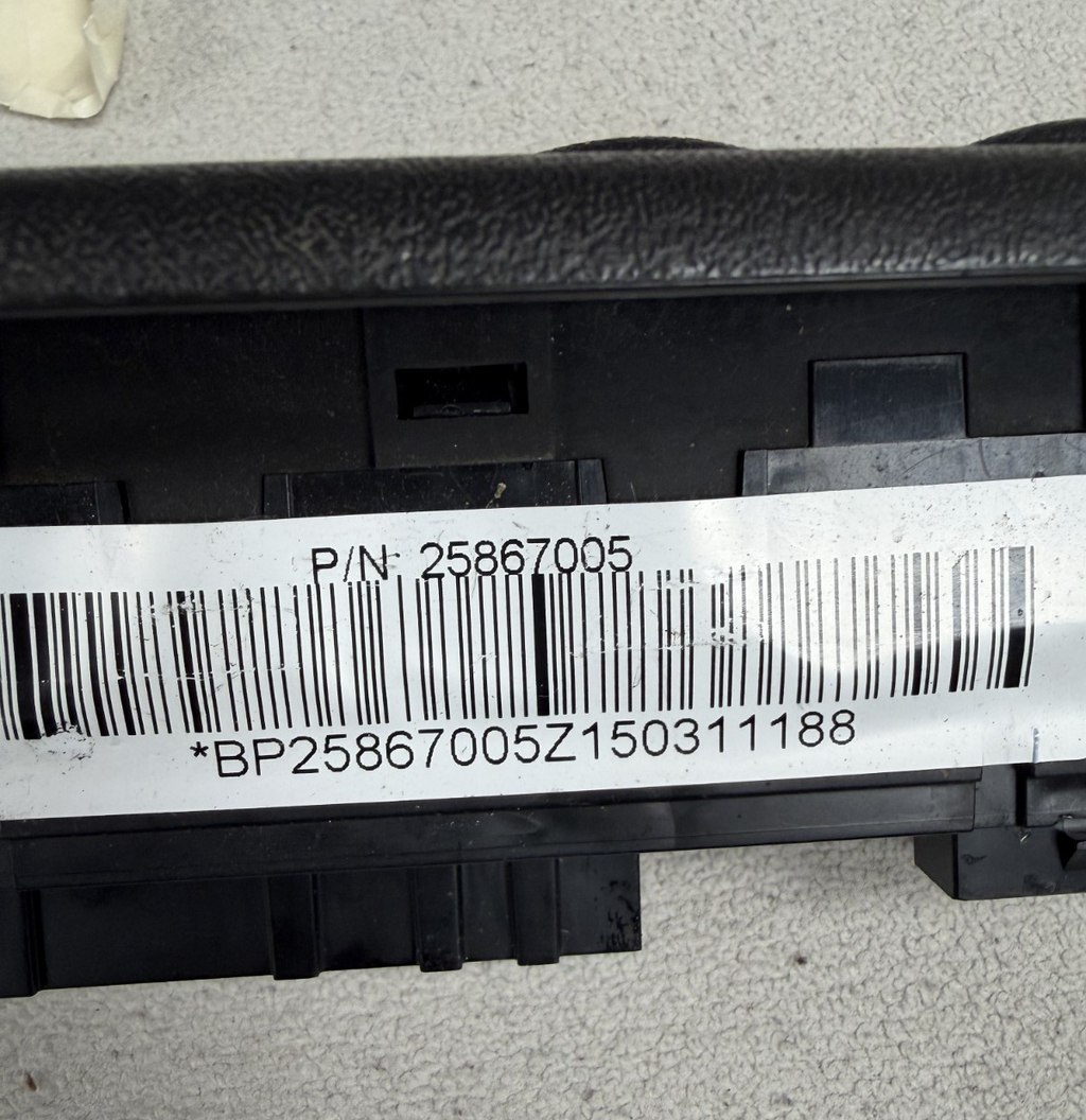 2006-2009 Chevrolet Trailblazer Left Master Window Door Switch 25867005 Black