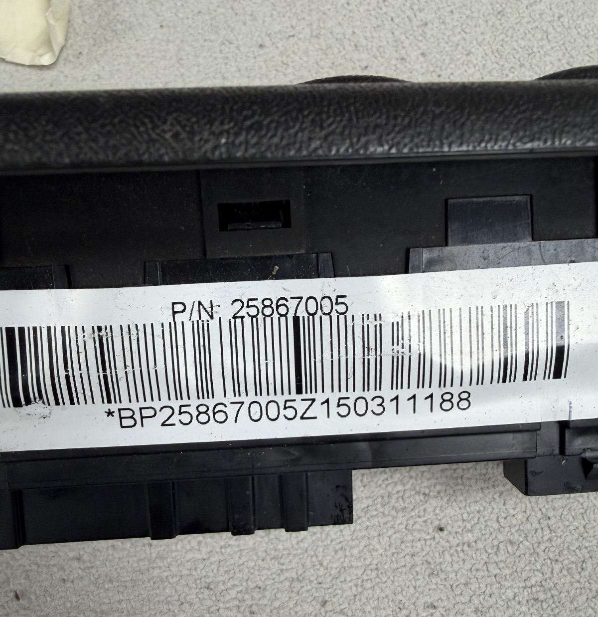 2006-2009 Chevrolet Trailblazer Left Master Window Door Switch 25867005 Black