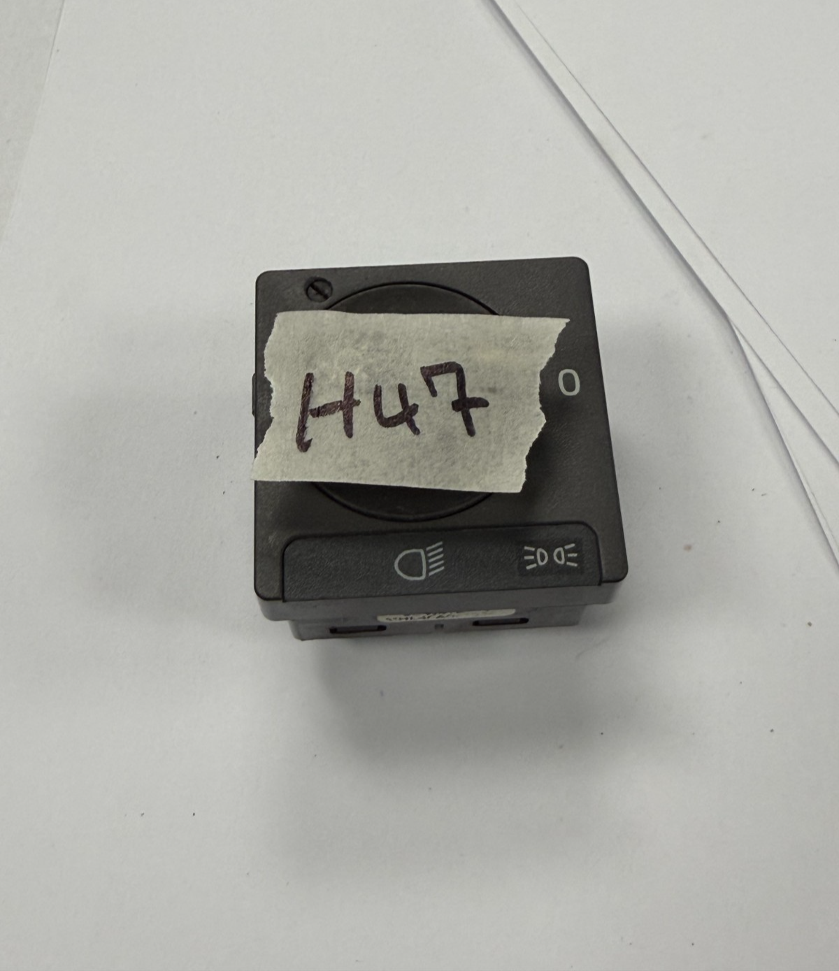 1998 1999 2000 2001 2002 Volvo C70 Headlight Headlamp Switch 8622023 99W47E