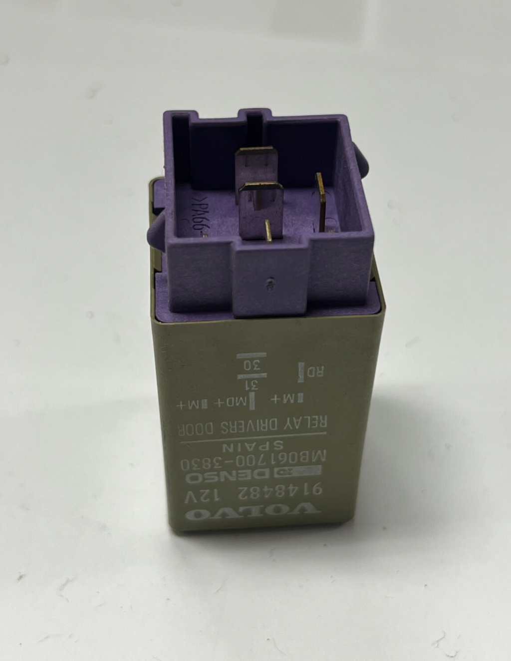 1995-1998 Volvo 960 Driver Door Lock Relay 12V OEM 9148482, MB061700-3830