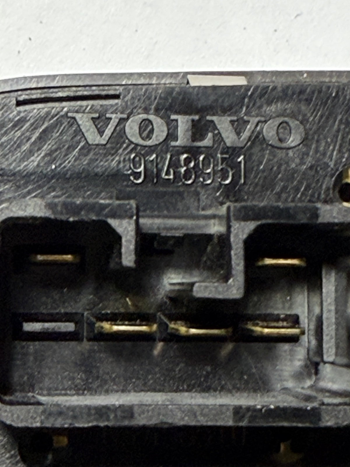 1998-2000 Volvo S70 V70 Power Window Switch RH Front Passenger 9148951