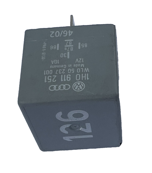 2000 2001 2002 2003 2004 2005 Audi TT Relay  12V 10A Gray OEM 1H0 911 251