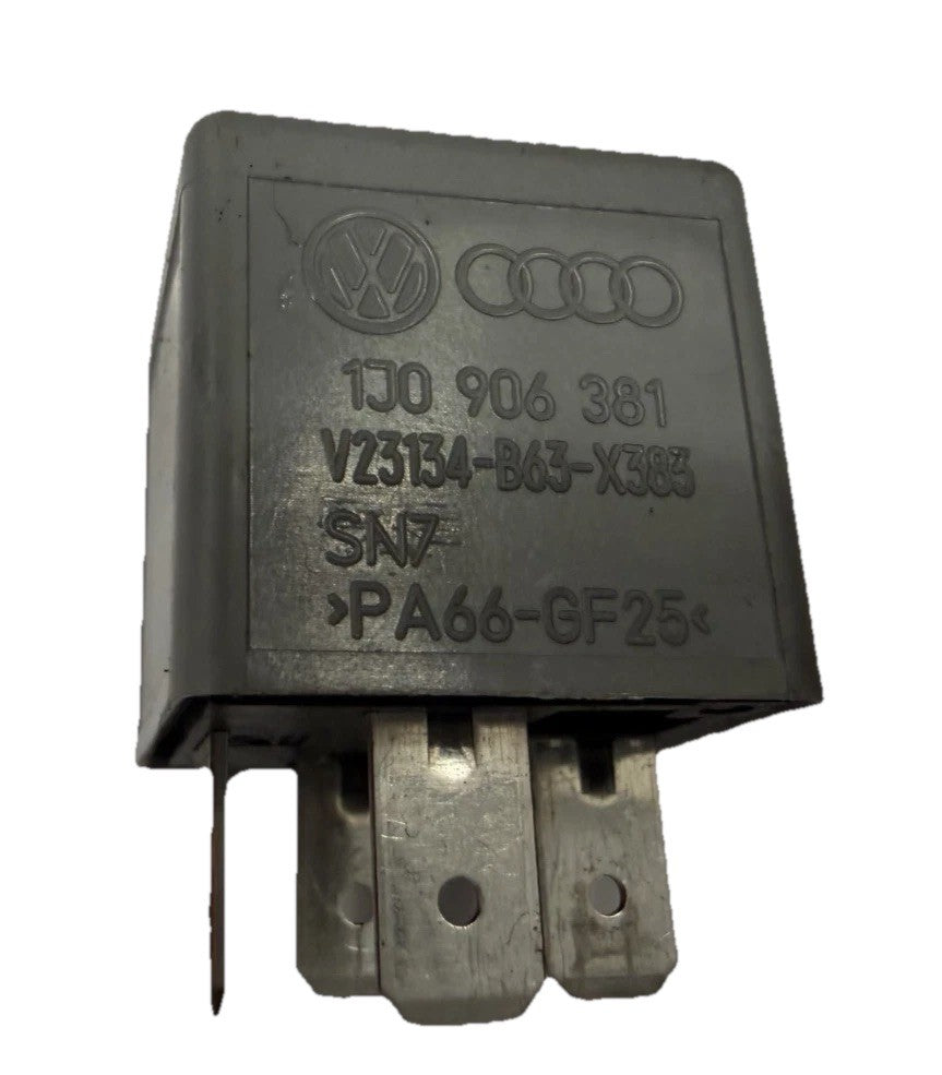 ECU Main Power Supply 1J0 906 381 fits 1998-2005 VW Passat Audi A6 Beetle