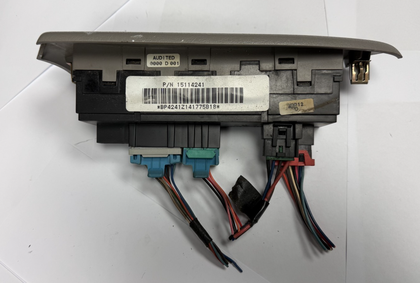 2002-2005 Chevy Trailblazer Master Power Window Switch Driver Left 15114241