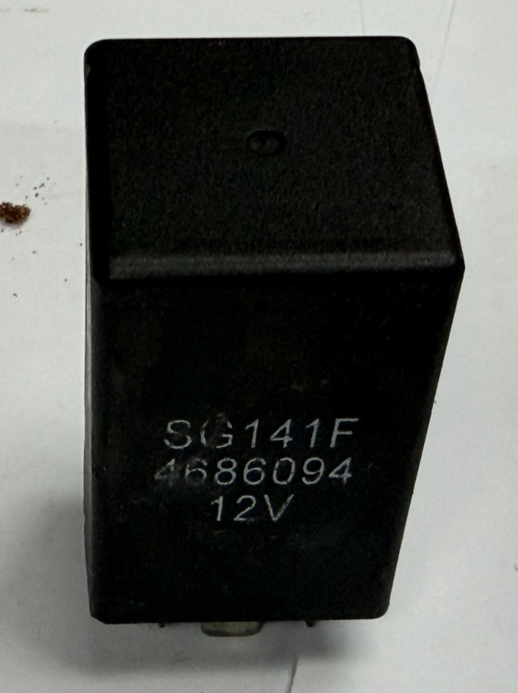 1997-2004 Jeep Dodge Chrysler Turn Signal Flasher Relay 12V 4686094, SG141F