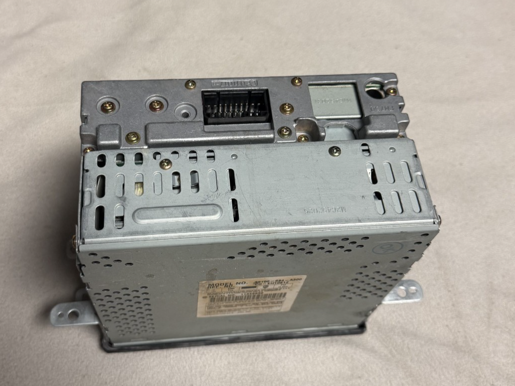 01-02 Honda Accord Stereo AM FM CD 6 Disc Radio Receiver 39100 S84 A300