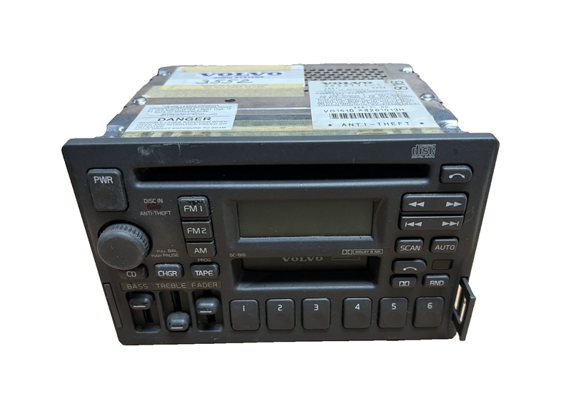97 98 99 00 01 02 03 04 Volvo 850 S70 Radio Stereo CD Player OEM 3533771-1