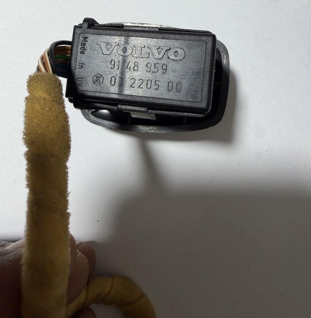 Power Mirror Switch with Harness 9148959 fits 1998-2004 Volvo S70 C70
