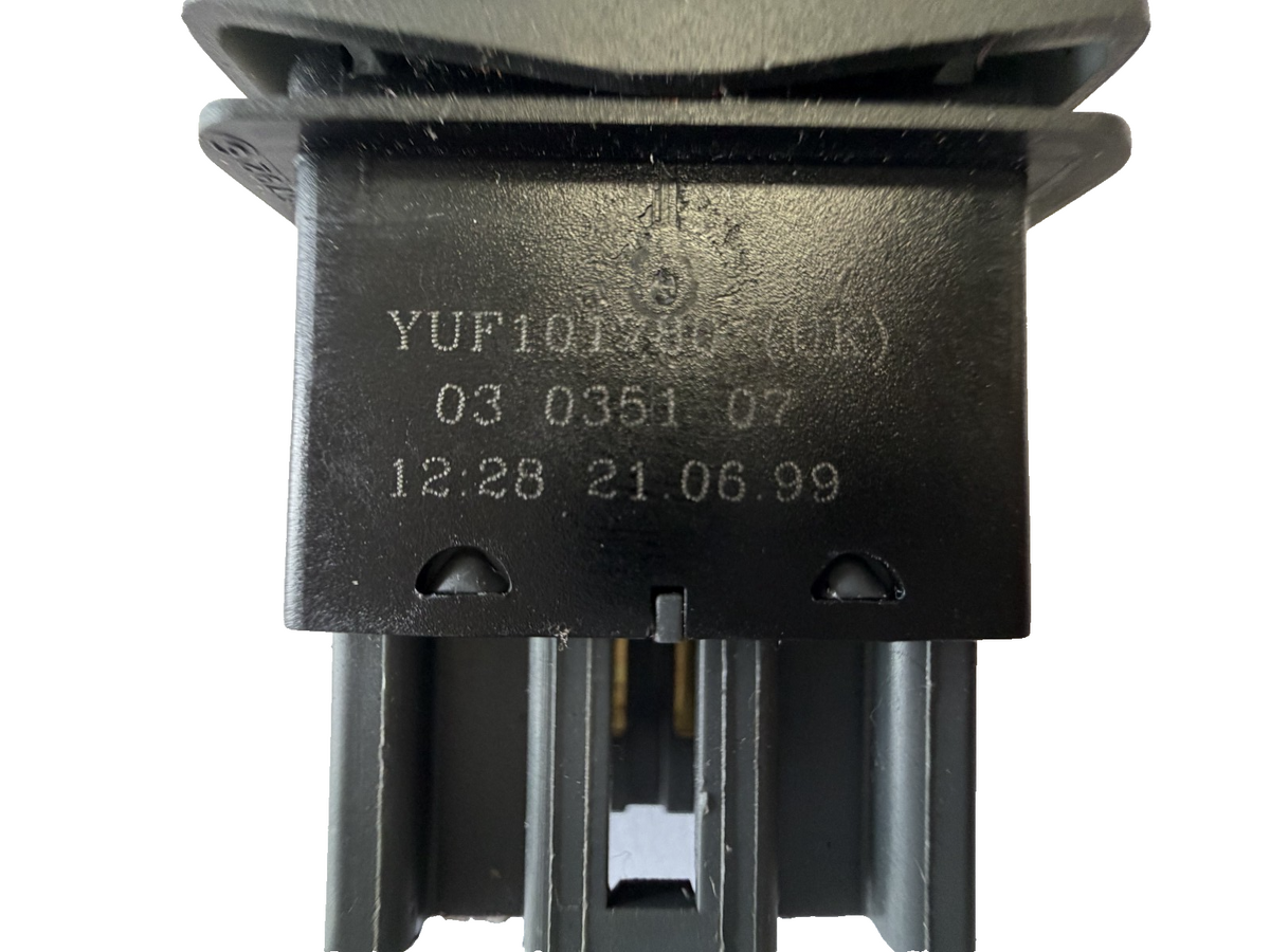 99-04 Land Rover Discovery Series II Sunroof Window Switch YUF101790, 03 0351 07 by Land Rover