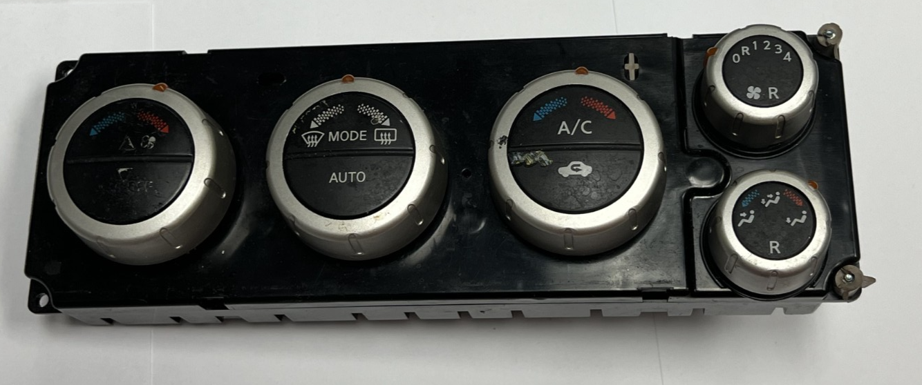2004-2005 Nissan Quest AC Heater Climate Temperature Control OEM 27500 5Z210