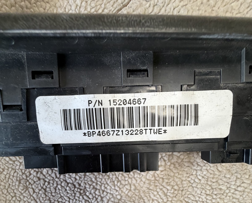 02 03 04 Chevrolet Chevy Trailblazer Master Window Switch Left 15204667
