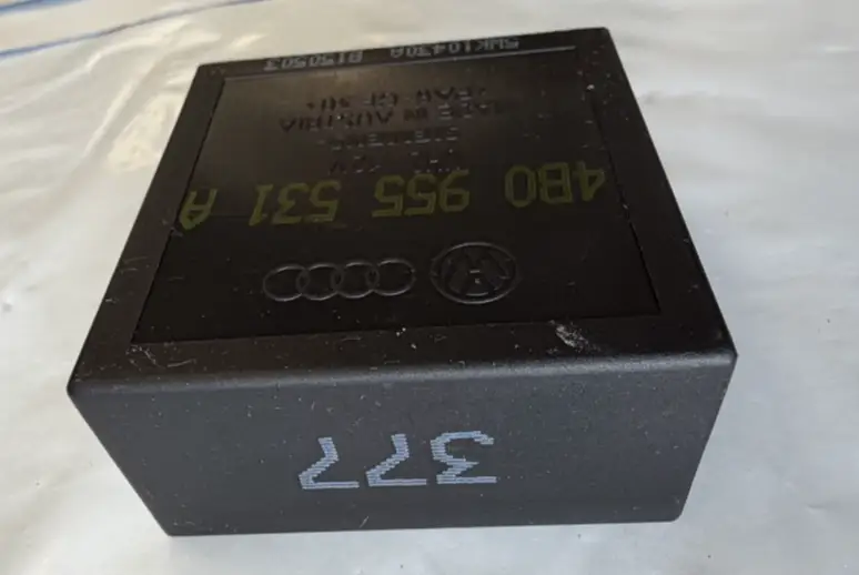 Wiper Relay 4B0 955 531 A, 5WK10430A Black fits Volkswagen Audi Jetta Golf GTI by Volkswagen