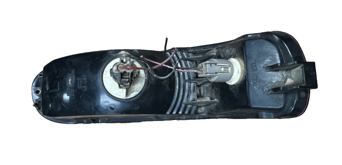 2000 2001 2002 2003 2004 2005 Mitsubishi Eclipse Left LH Rear Bumper Light OEM