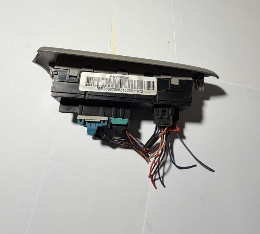 2006-2009 Chevrolet Trailblazer Left Master Window Door Switch 25867005