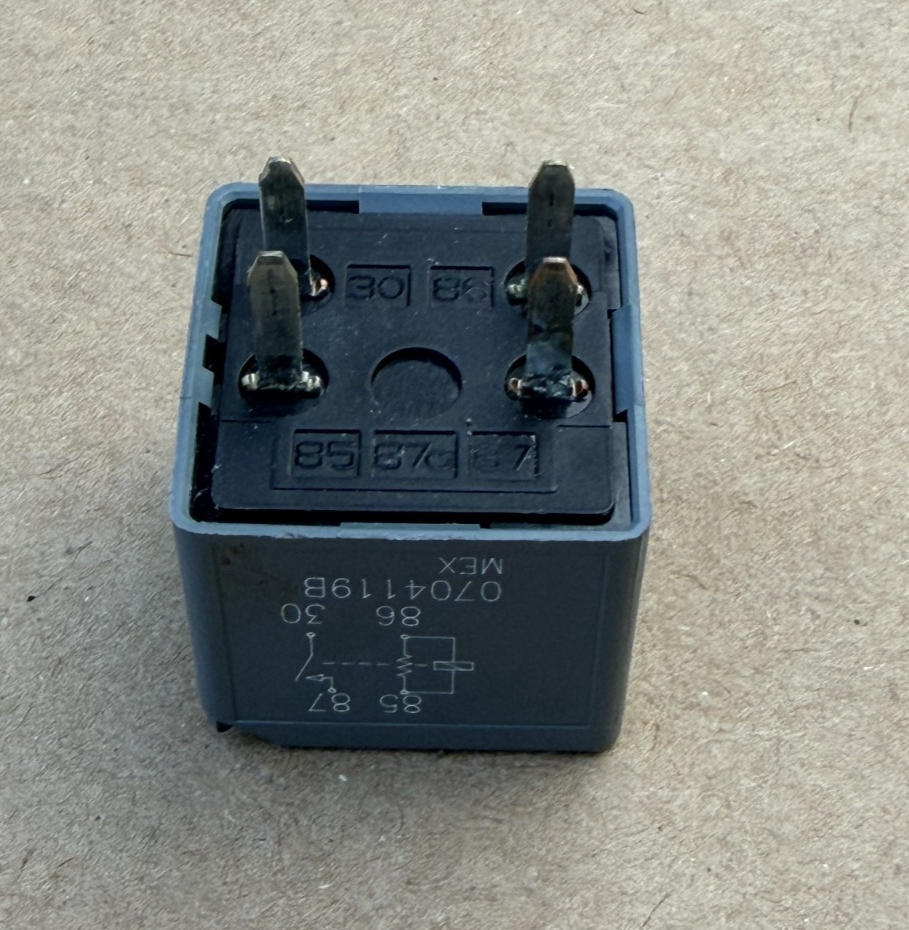 Tyco 4 Pin Starter Relay 12193604, 3604 0704119B for Chevrolet/GMC
