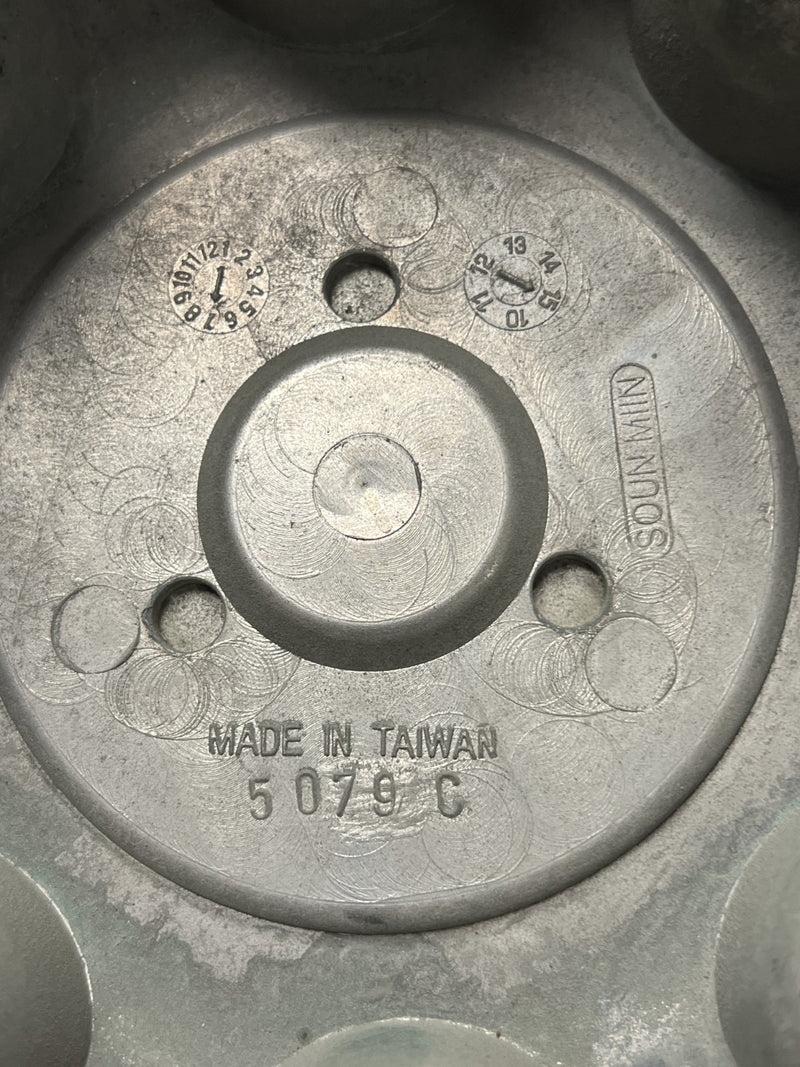 1999-2010 Chevrolet Silverado Sierra Center Wheel Hub Cap Hubcap 5079C