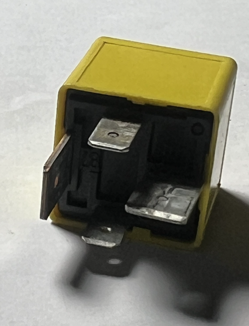 GM Tyco Multi Purpose 4 Pin Relay 90 226 846, V23134-J52-X369 for Saab
