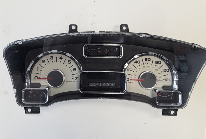 2010 2011 Ford Expedition Instrument Speedometer Cluster AL1T 10849 GE