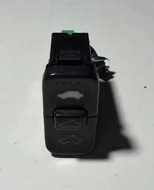 Sunroof Sun Roof Control Button Switch M19833 fits 01 02 03 04 05 Honda Civic