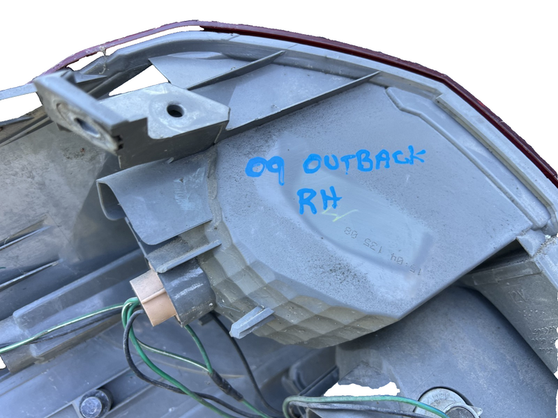 2008-2009 08 09 Subaru Outback Tail Light Taillight Right RH Passenger