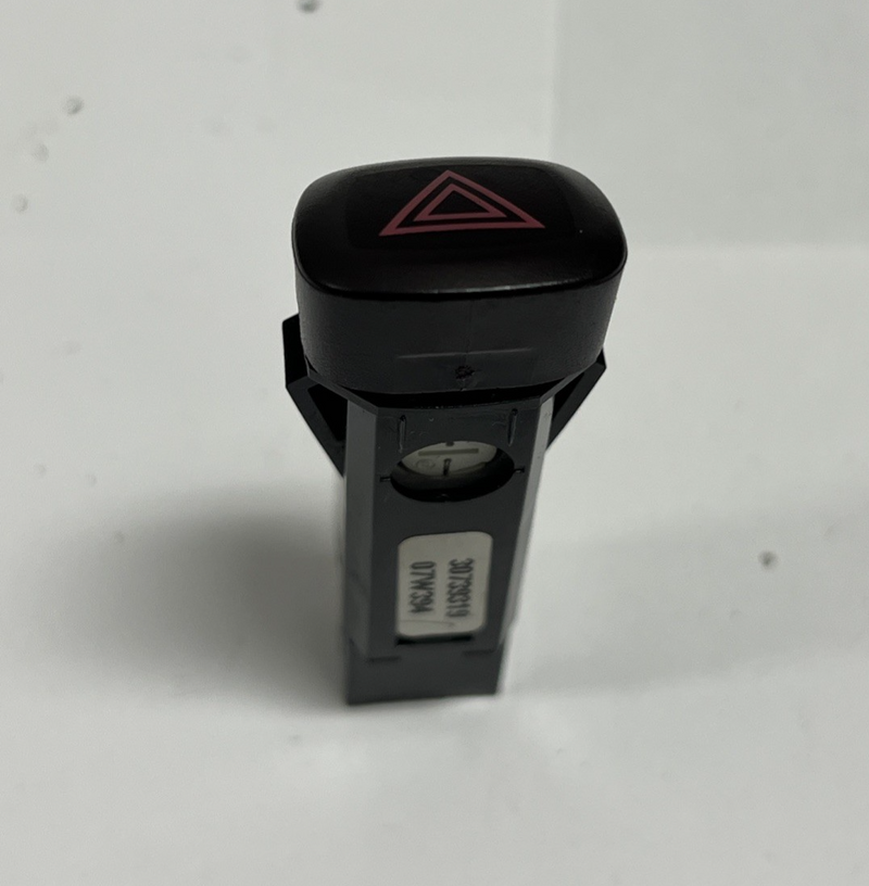 2003-2014 Volvo XC90 Dashboard Hazard Flasher Button Switch OEM 30739319