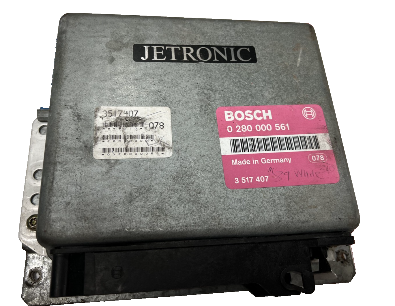 1986-1993 Volvo 240 2.3L Jetronic Engine Computer Module OEM 0 280 000 561