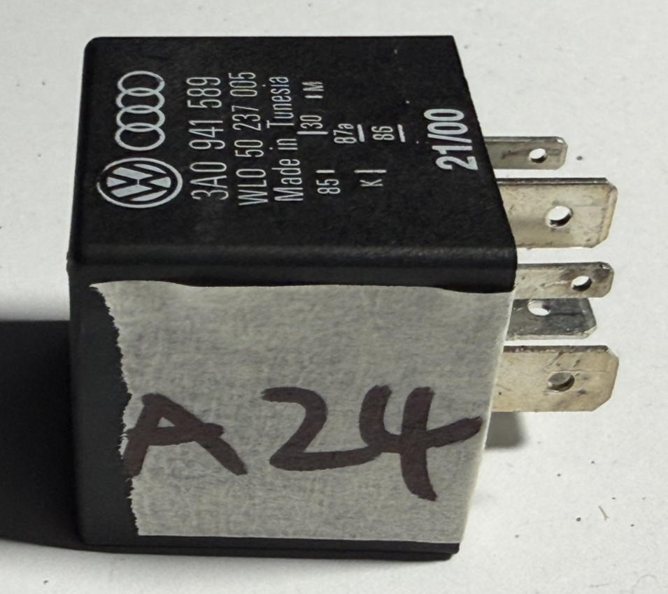 Daytime Running Light Relay 3A0 941 589 fits 1999-2002 Volkswagen Cabrio