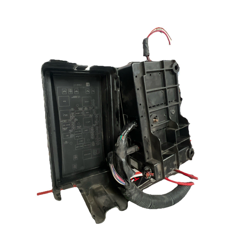 2004 2005 2006 Chevrolet Colorado ENGINE MOTOR UNDER HOOD FUSE Box RELAY BOX OEM