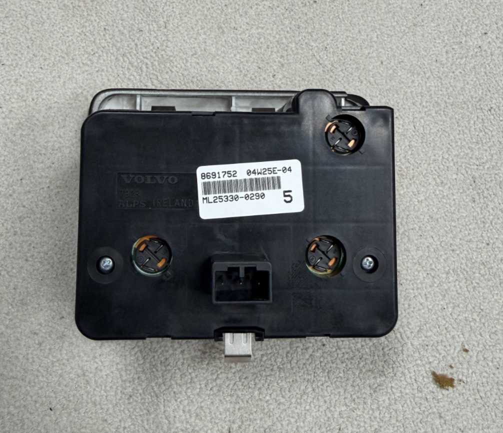 01-09 Volvo V70 Headlight Headlamp Fuel Control Switch 8691752 Black