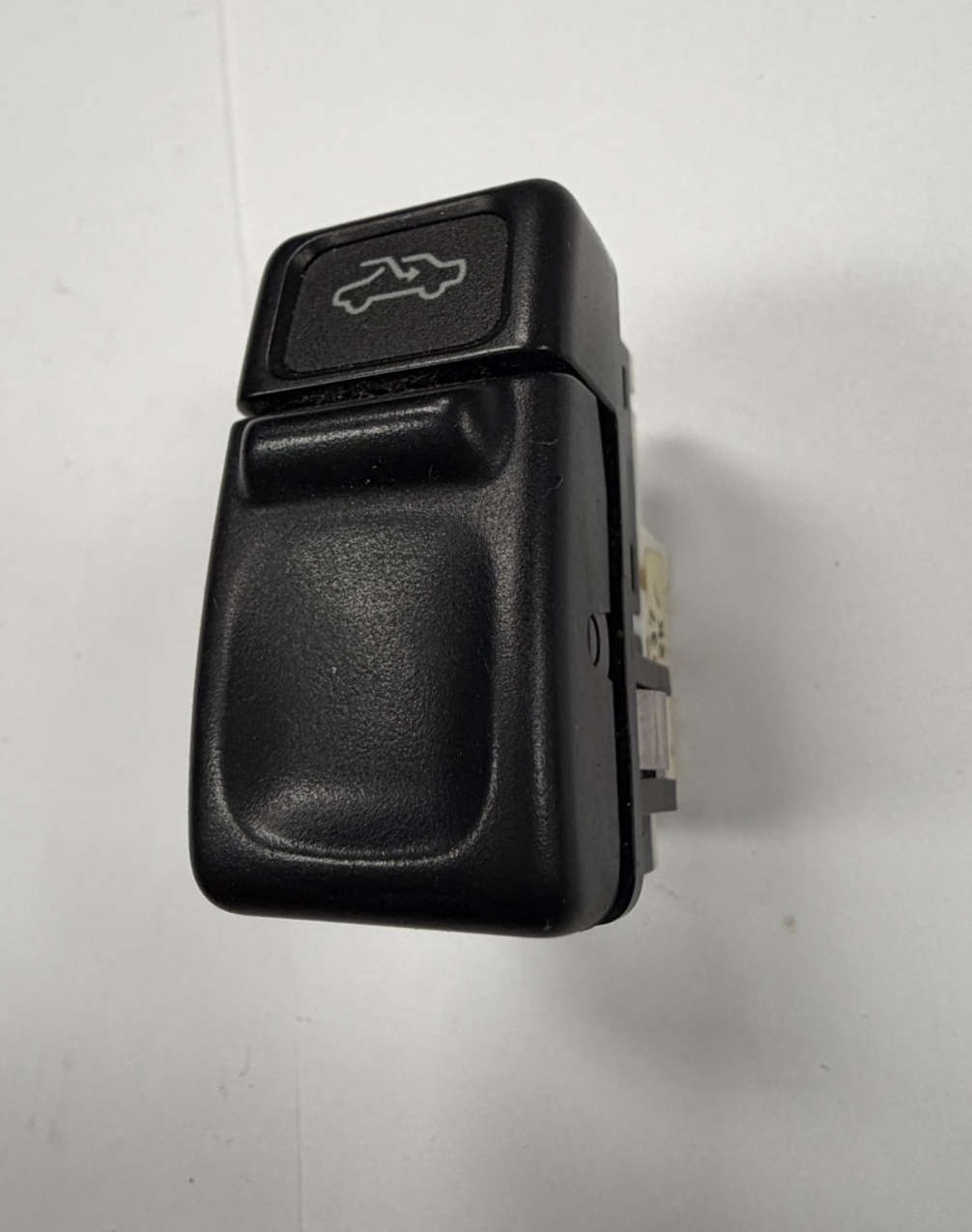 Sunroof Sun Roof Control Switch Button 9128537 96W32K fits 1994-1997 Volvo 850