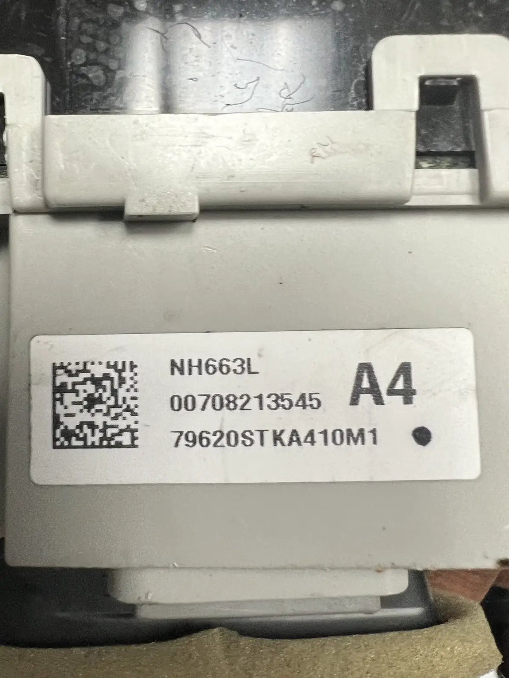 2007-2012 Acura RDX AC Temperature Climate Control Radio Trim 79620STKA410M1