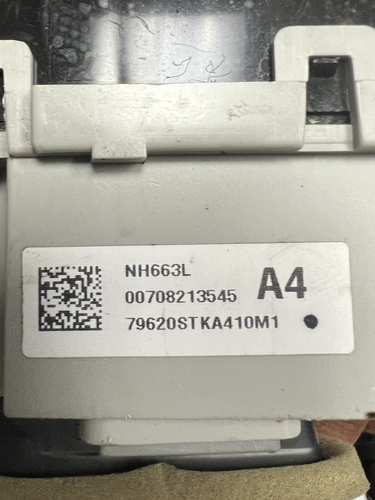 2007-2012 Acura RDX AC Temperature Climate Control Radio Trim 79620STKA410M1