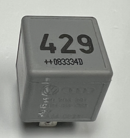 1998-2005 VW Passat Audi A6 Beetle ECU Main Power Supply 1J0 906 381