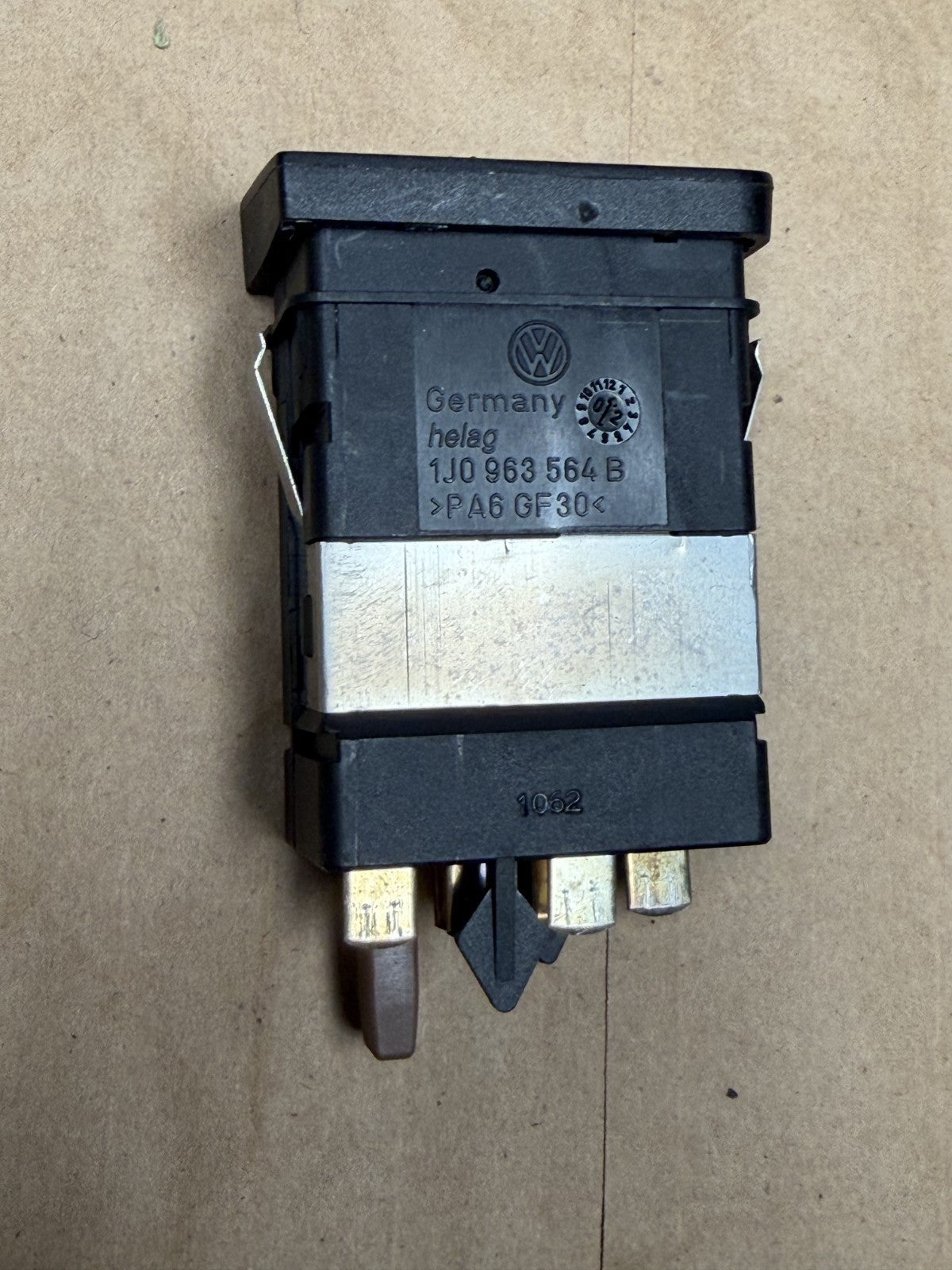 1999-2005 Volkswagen Jetta Heated Seat Switch Right Passenger 1J0 963 564 B