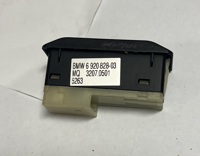 BMW E60 545 525 528 530 Pass AB Off Switch Button OEM 692082803