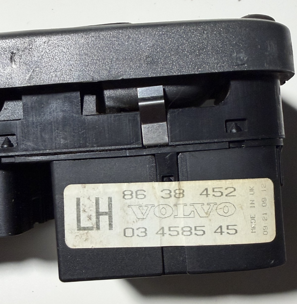 Master Power Window Switch Front Left 86 38 452 fits 1998-2000 Volvo S70 V70