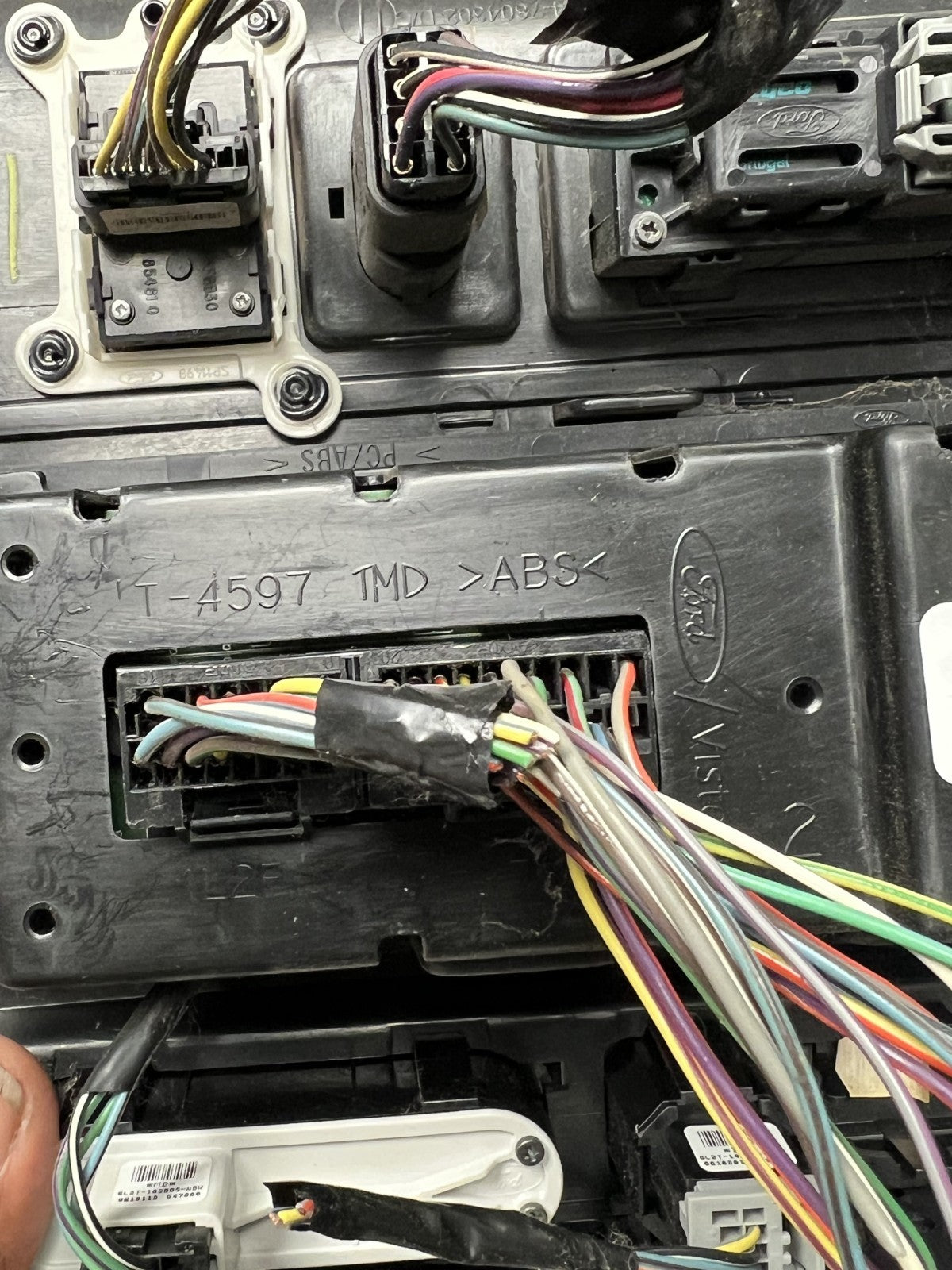 06-10 Ford Explorer Front AC Climate Control Switch with Radio Panel Trim OEM