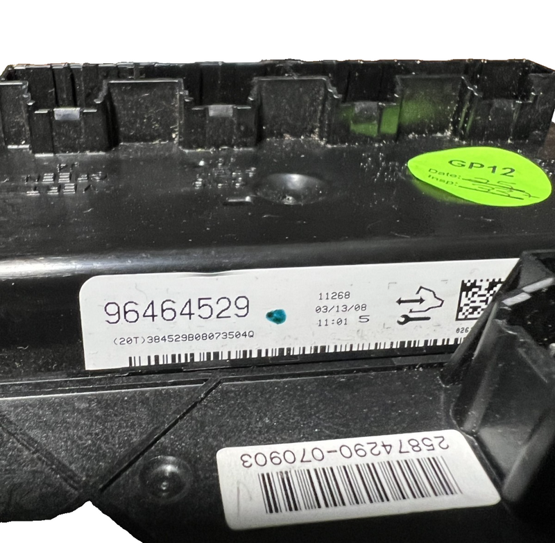 08-10 Saturn Vue Center Dash Gear Shifter Climate Control Trim Bezel 96464529