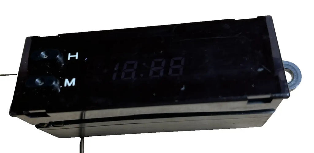 95 96 97 98 99 Nissan Maxima Dash Digital Clock 7709W Black by Nissan