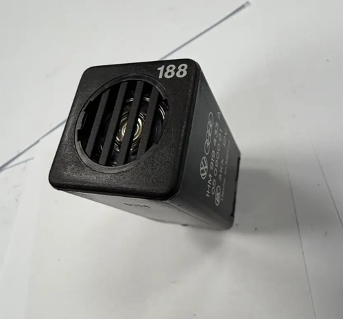 1993-2002 VW Golf Door Chime Seatbelt Warning Relay 1HM 919 433 A, 05 0900 01 by Volkswagen