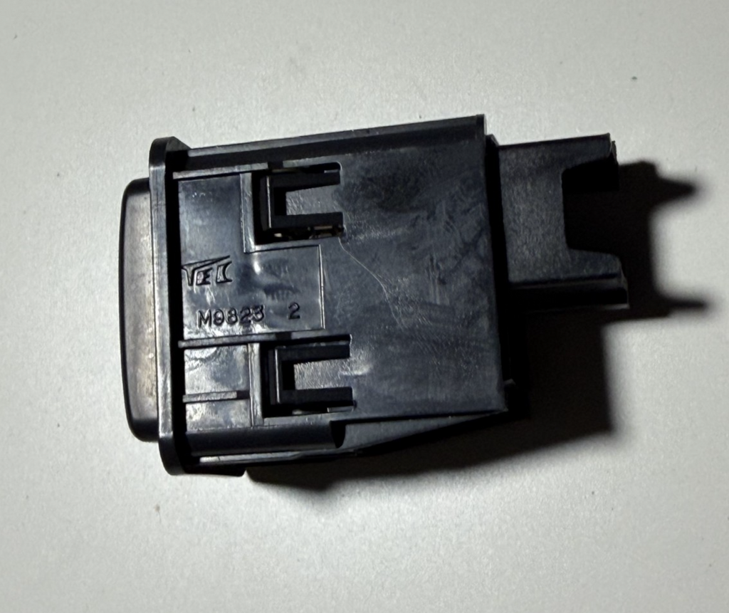 1995-2002 Honda CRV CR-V Main Sunroof Isolator Switch M98232 Black
